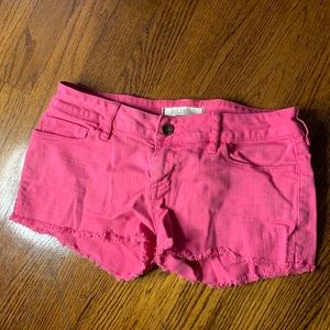 Bullhead short shorts